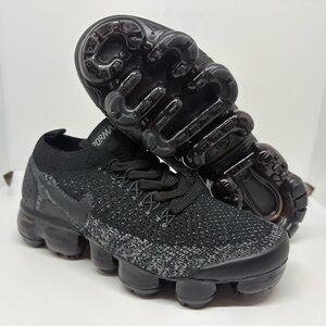 Women’s Nike Vapormax - Black and Gray